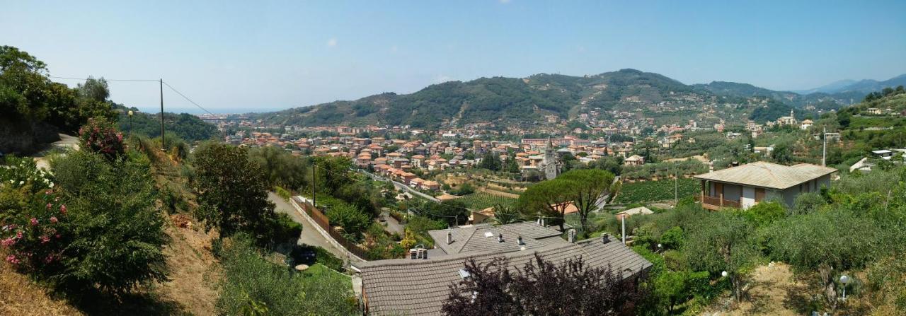 Room In Villa - Room In The Hills With Garden And Sea View San Salvatore  Kültér fotó