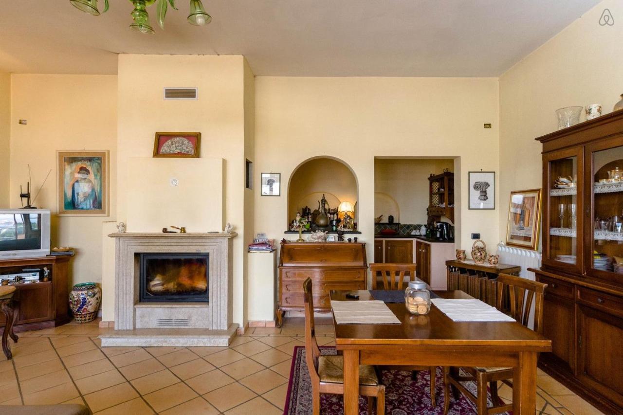 Room In Villa - Room In The Hills With Garden And Sea View San Salvatore  Kültér fotó